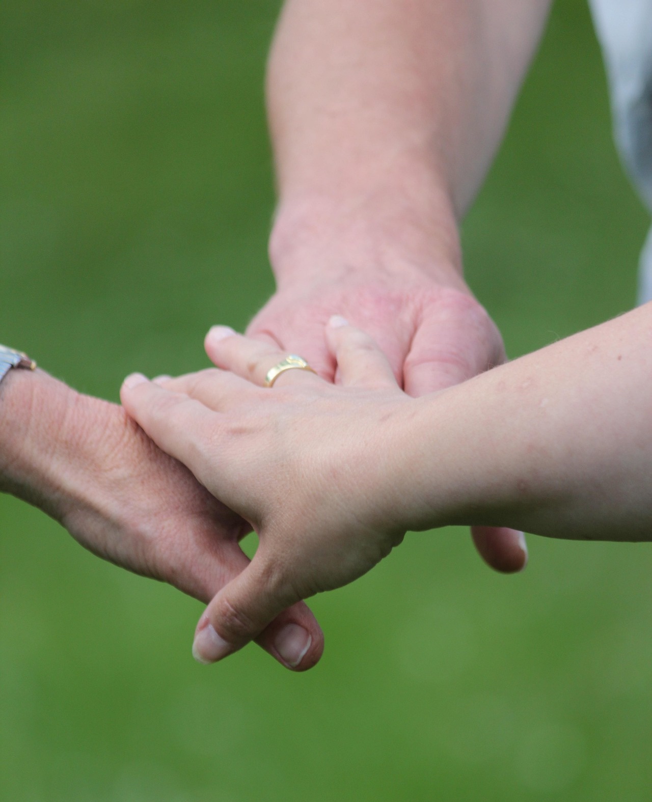 hands2